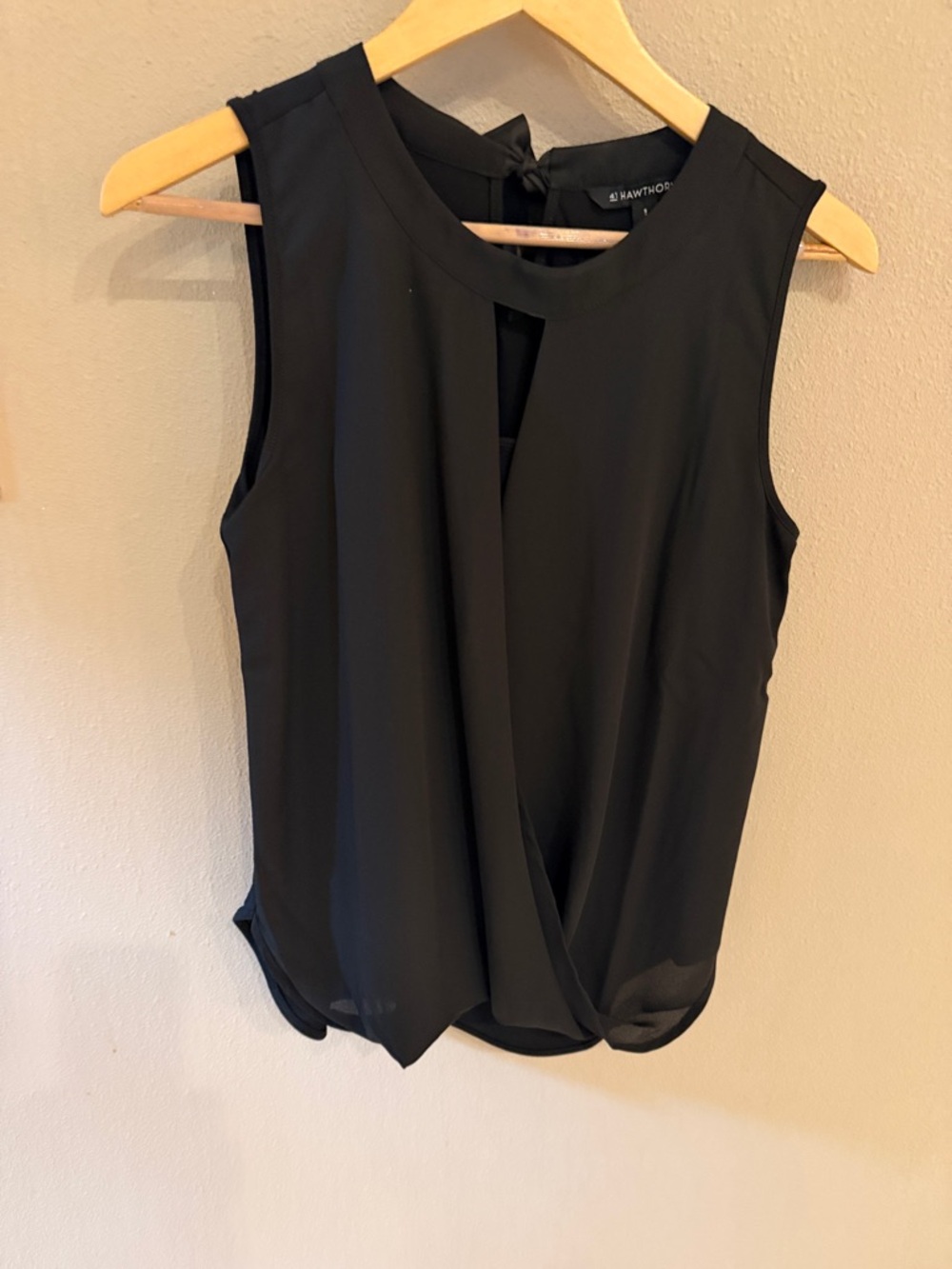 41 Hawthorn Black Draped Sleeveless Camisole